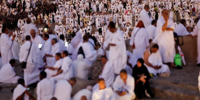 Berita Lautan Doa Mengalir di Padang Arafah Berita Lautan Doa Mengalir di Padang Arafah
