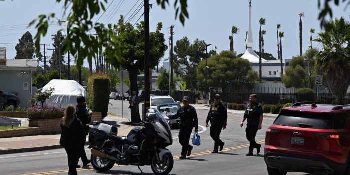 Berita 2 Remaja Pelaku Penembakan Masjid San Diego Tewas Bunuh Diri