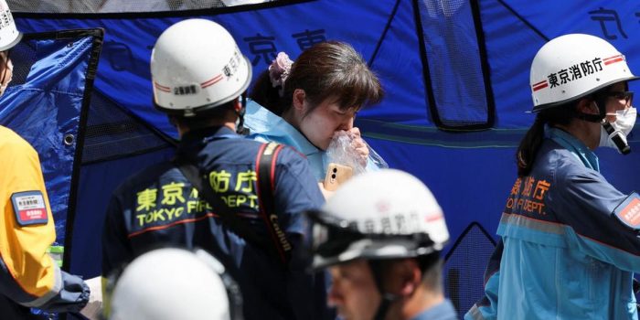 Berita Pria Semprotkan Zat Misterius di Mal Jepang, 20 Orang Terluka Berita Pria Semprotkan Zat Misterius di Mal Jepang, 20 Orang Terluka