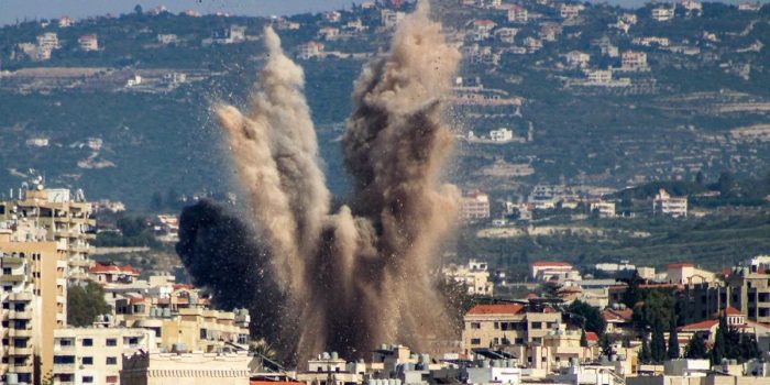 Berita Israel Luncurkan 30 Serangan Bombardir Selatan dan Timur Lebanon Berita Israel Luncurkan 30 Serangan Bombardir Selatan dan Timur Lebanon