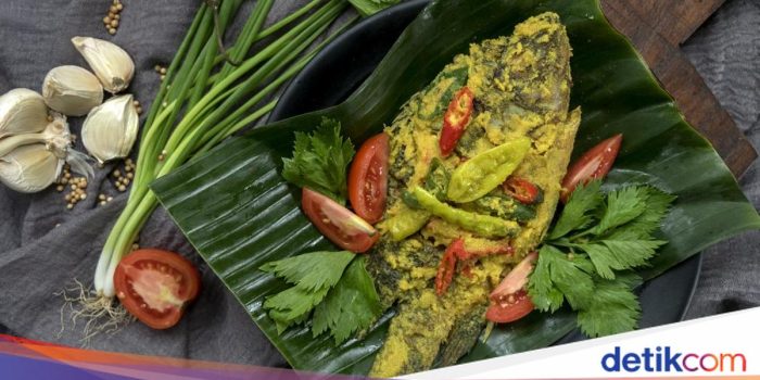 Pahami- Resep Pesmol Ikan Mas Bumbu Kuning Medok yang Gurih Pedas Pahami- Resep Pesmol Ikan Mas Bumbu Kuning Medok yang Gurih Pedas
