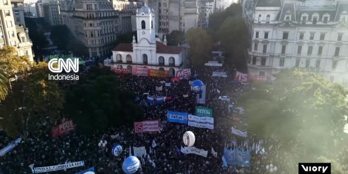 Berita Demo Besar Argentina, Warga Protes Pemotongan Anggaran Pendidikan Berita Demo Besar Argentina, Warga Protes Pemotongan Anggaran Pendidikan