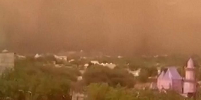 Berita Badai Pasir Ekstrem Terjang India, Jarak Pandang Menurun Drastis