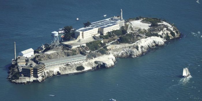 Berita Baru Dibuka Trump, Penjara Alcatraz Ditutup Lagi Gegara Kondisi Horor
