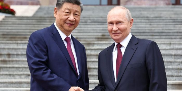 Berita Bicara ke Putin, Xi Jinping Tegaskan Konflik di Timteng Tak Bijak