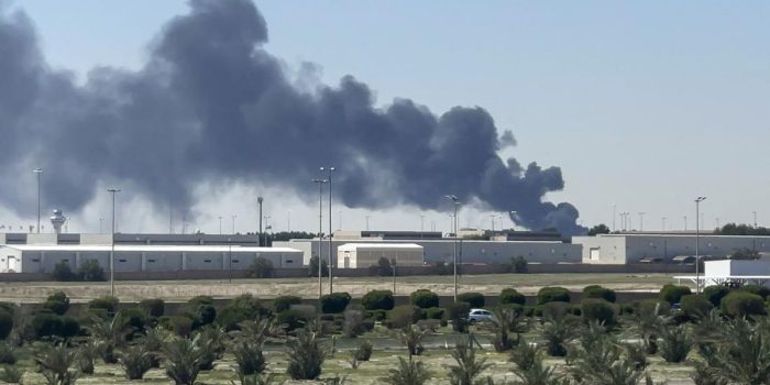 Berita Drone-Rudal Iran Hantam Bandara Kuwait, Sejumlah Orang Terluka