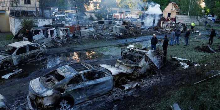 Berita Rusia Luncurkan 656 Drone ke Ukraina Dalam Semalam, 12 Tewas Berita Rusia Luncurkan 656 Drone ke Ukraina Dalam Semalam, 12 Tewas