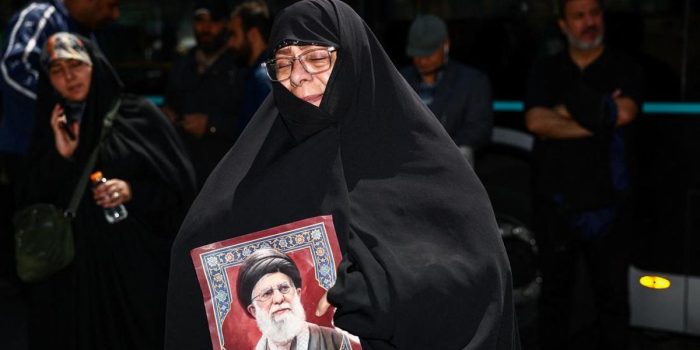 Berita Iran Akan Gelar Upacara Pemakaman Ali Khamenei di Tiga Kota