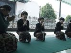 JKT48 Rasakan Pengalaman Abdi Dalem di Keraton Yogyakarta